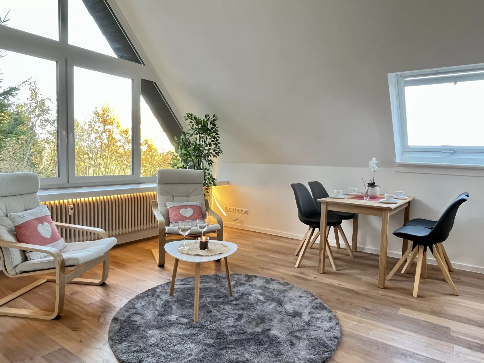 Falkennest - mit Blick auf den Titisee-Drinnen