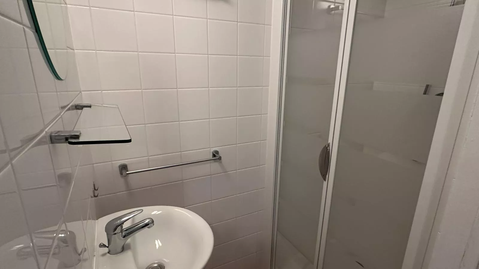 Lac Bleu nr 14-Bathroom