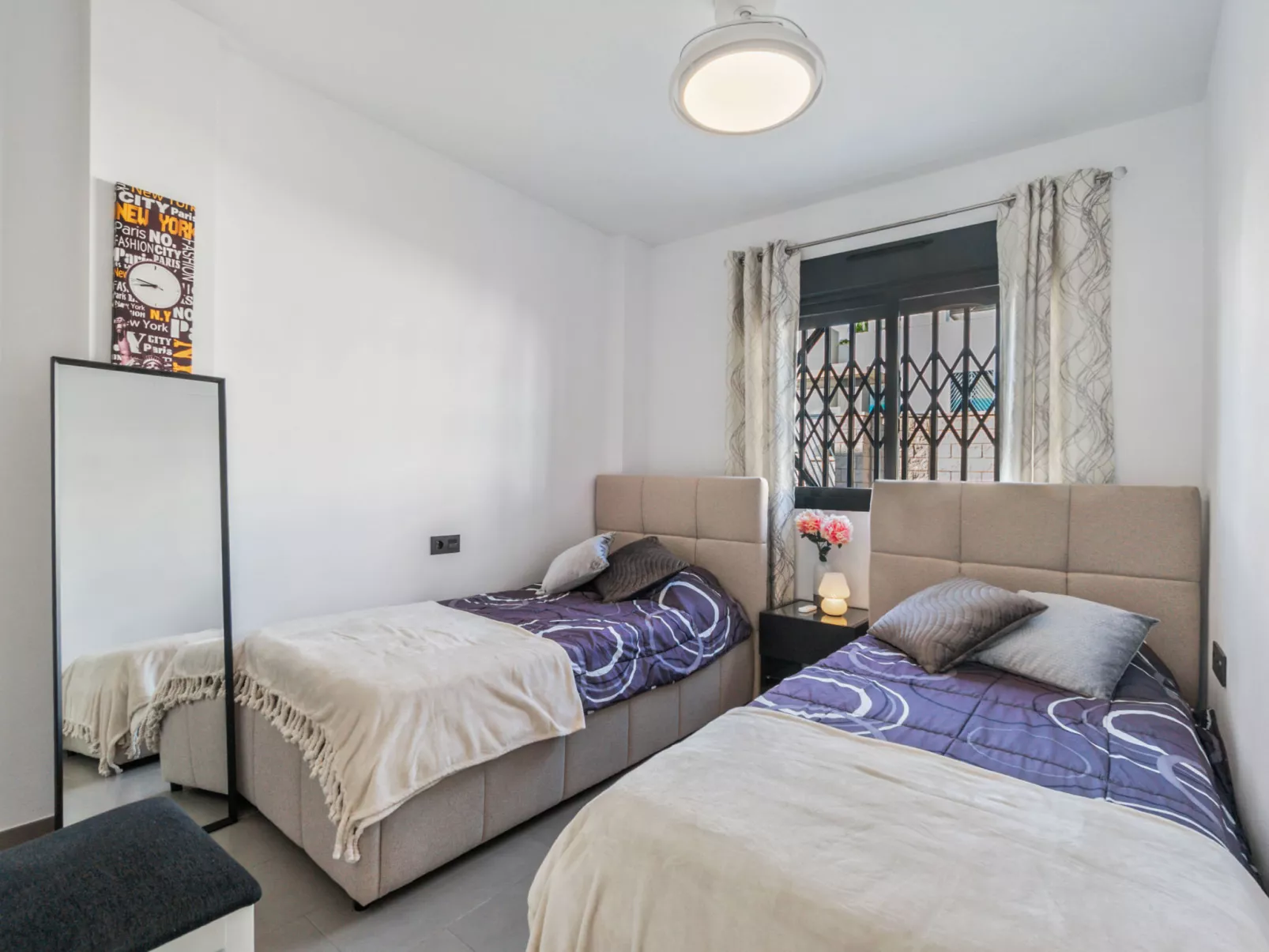 Oasis Beach 1-Drinnen