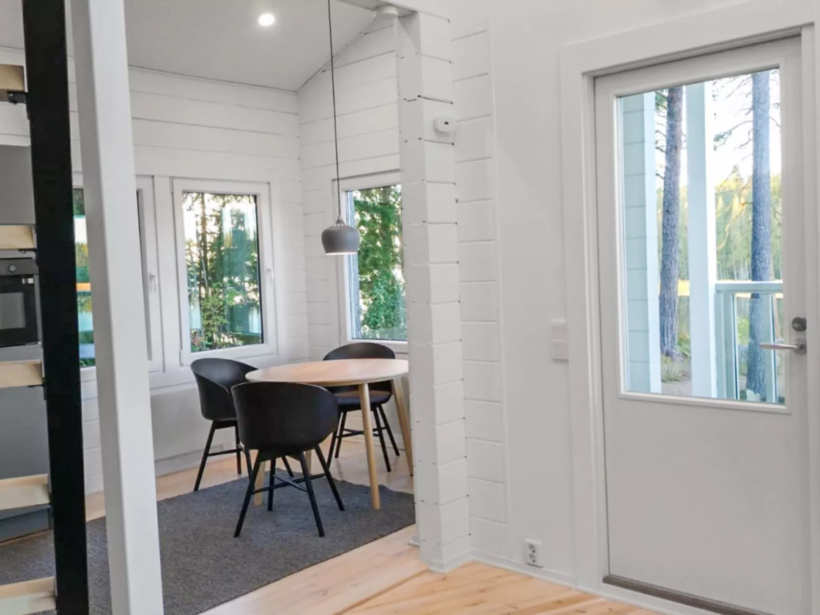 Villa lokinkärki-Dedans