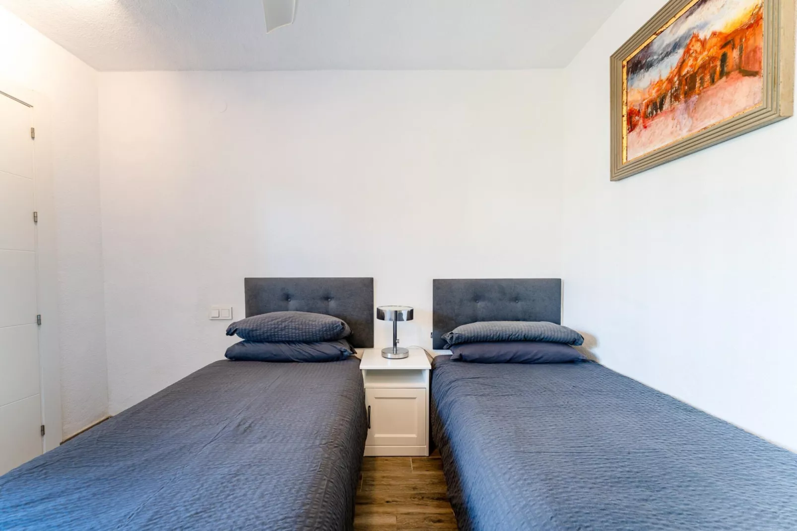 CT 400 - Faro's Beachfront House in Calahonda-Bedroom