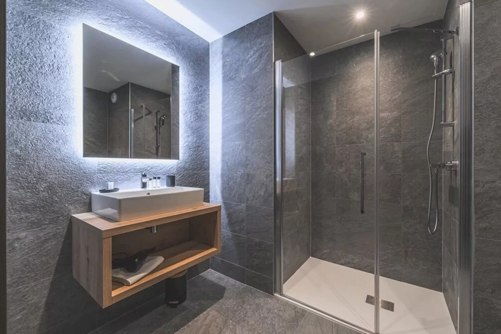 PLAN PEISEY Le Quartz A36S-Badezimmer