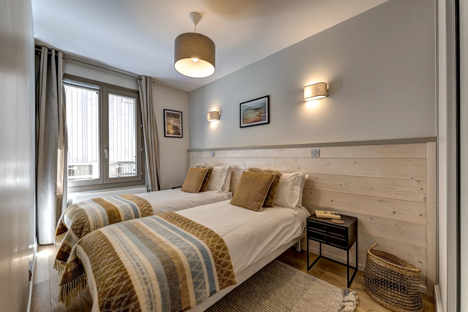 White Pearl A11-Bedroom