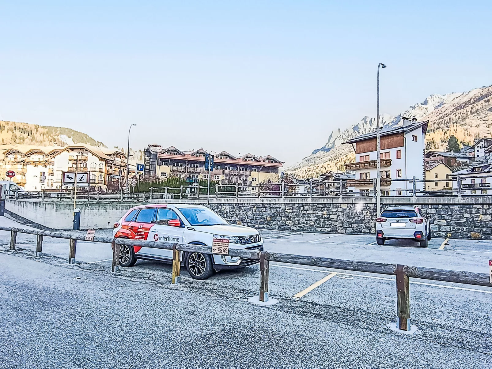 Nuccia Navalge-Outside