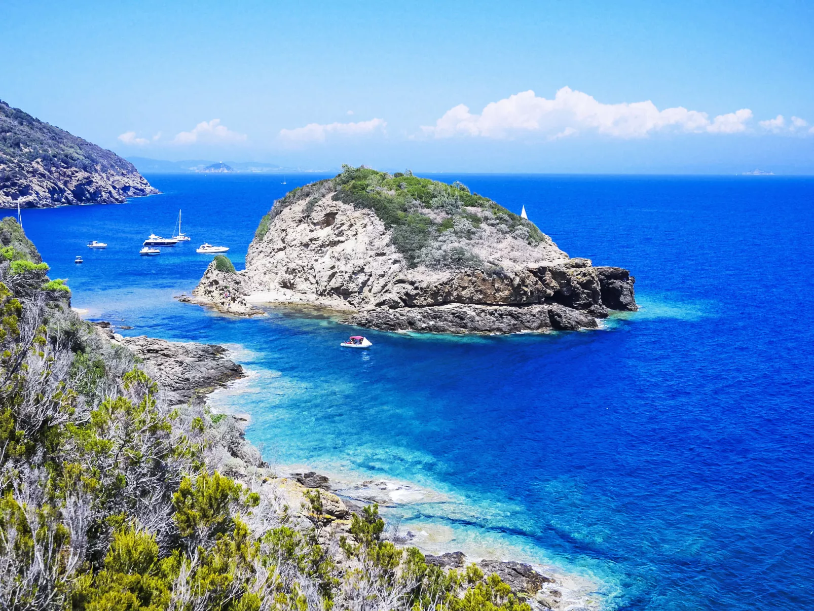 Capo d'Arco-Outside