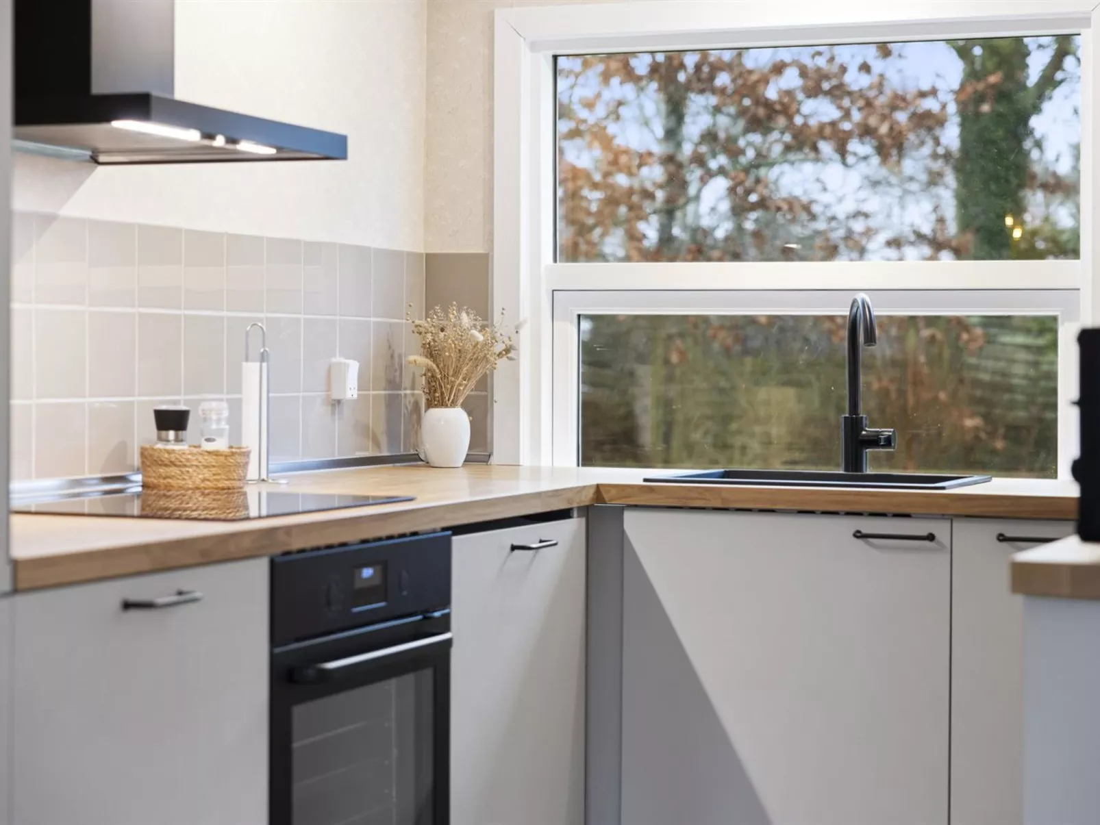 "Elaina" - 290m from the sea-Dedans