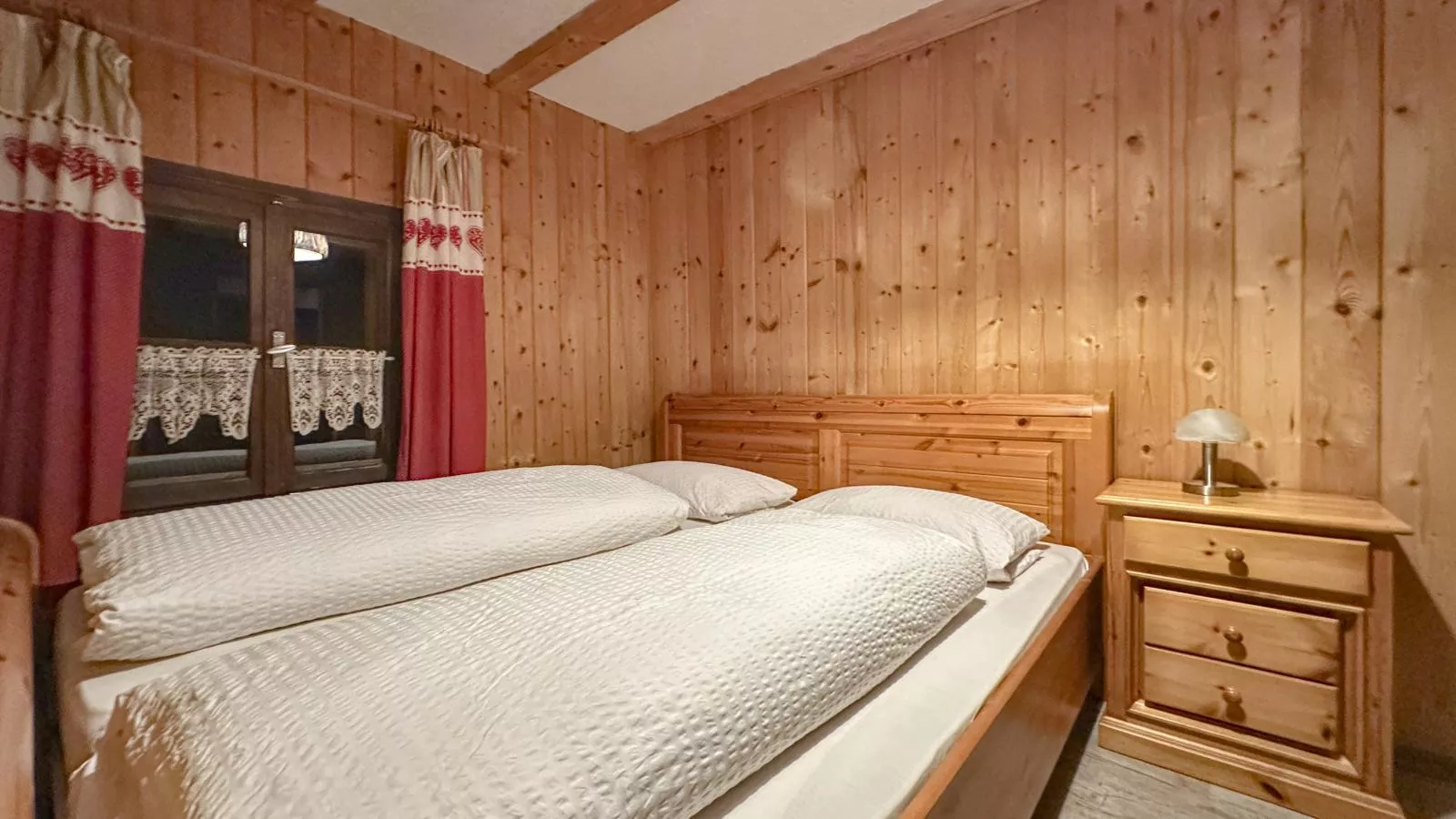 Wiesing-Bedroom