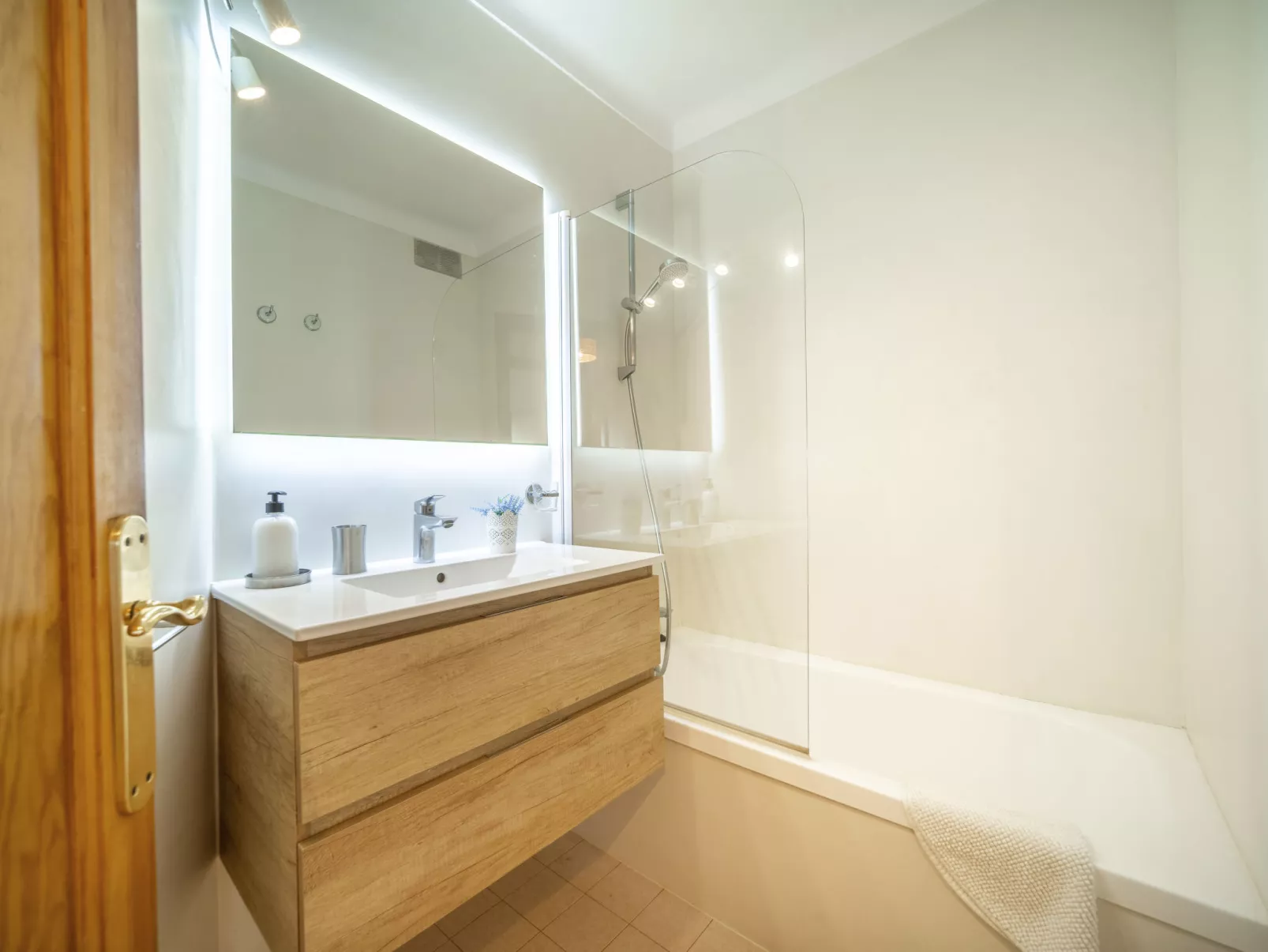 Carabela Chic-Inside