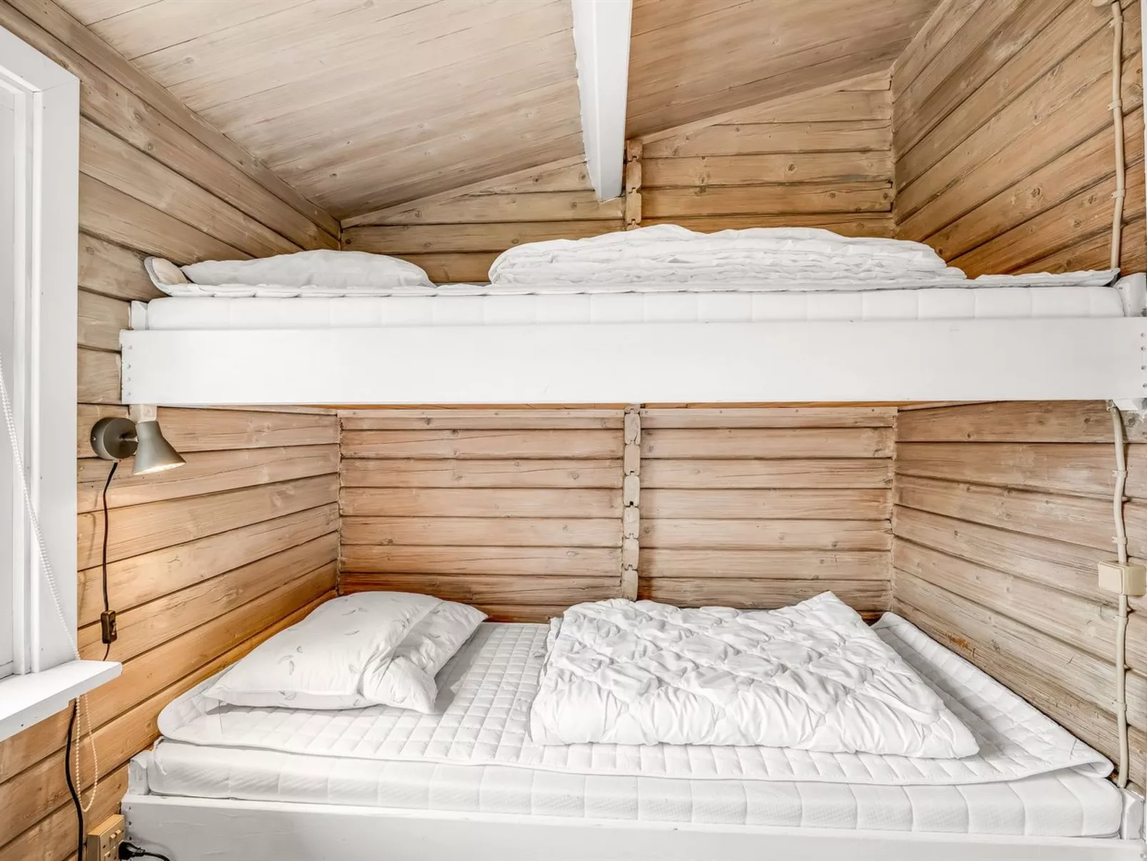 "Leandra" - 11km from the sea-Drinnen