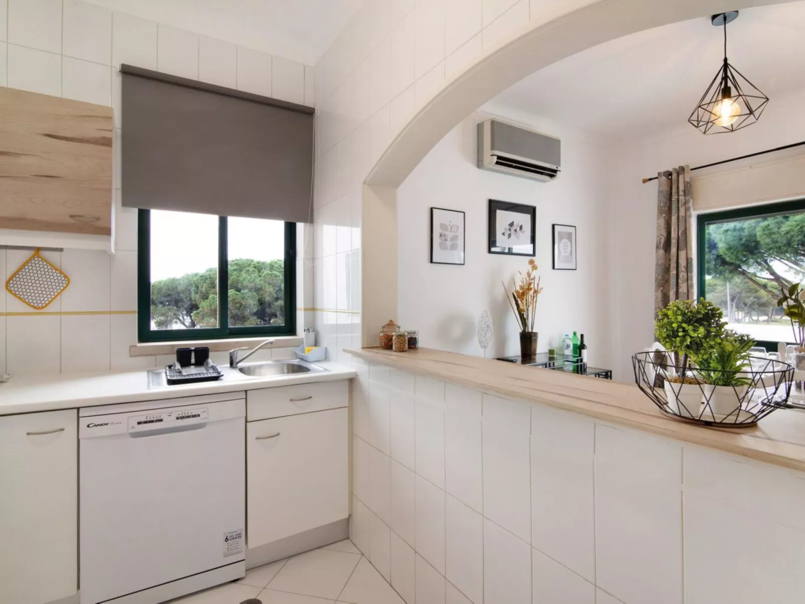 Medusa - Sunny Way-Inside