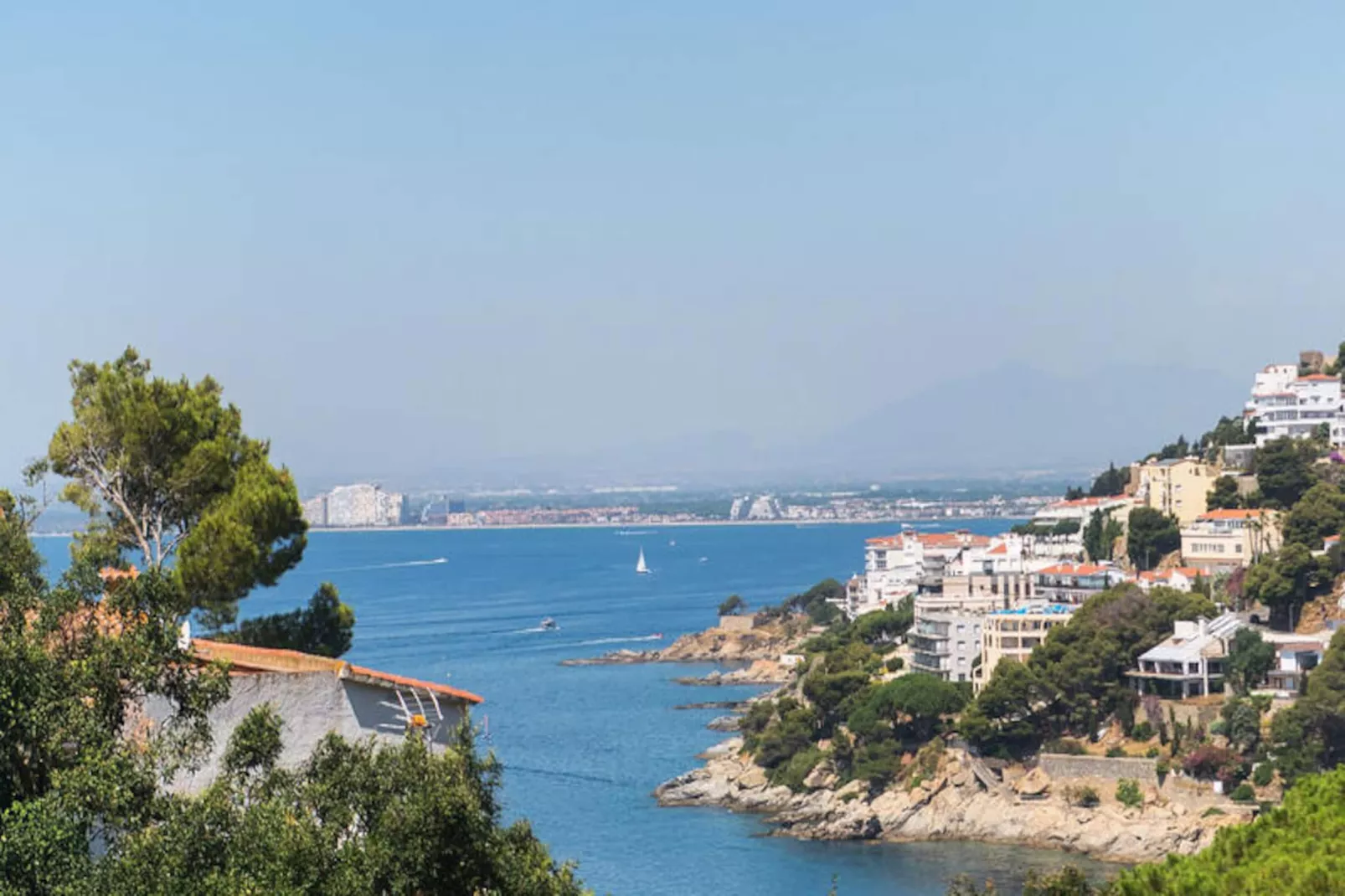 Studio à Roses-Nicht zugeordnet