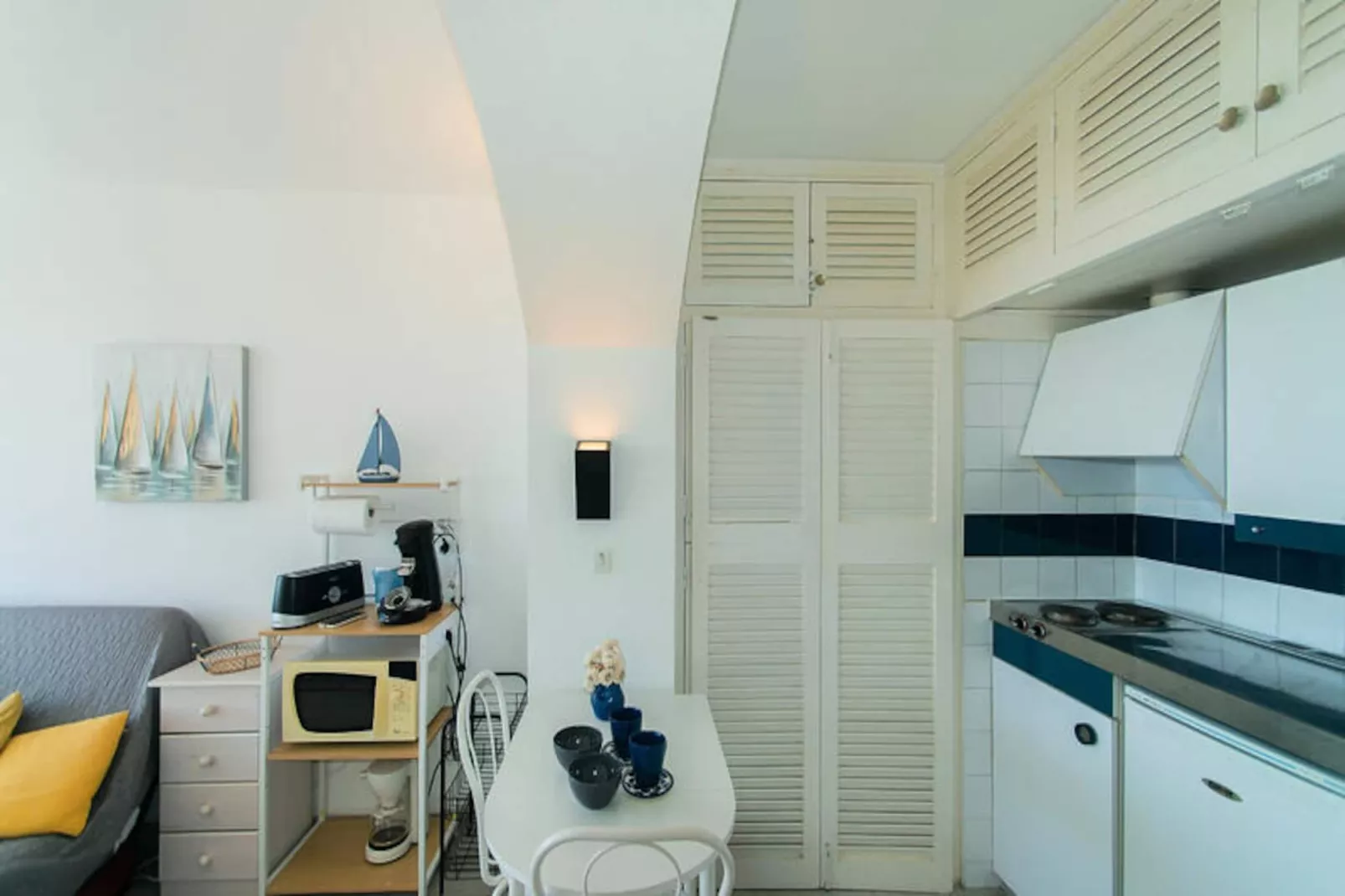 Studio à Roses-Untagged