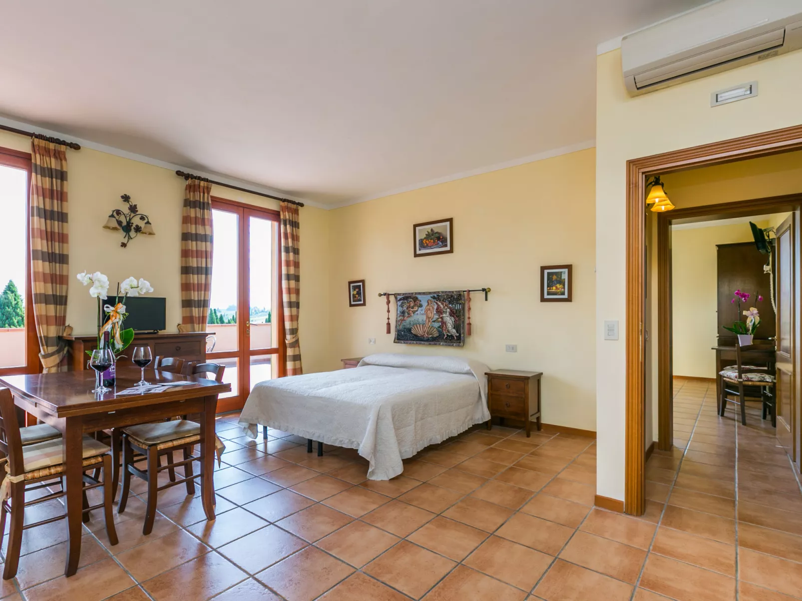 Casalsole-Inside