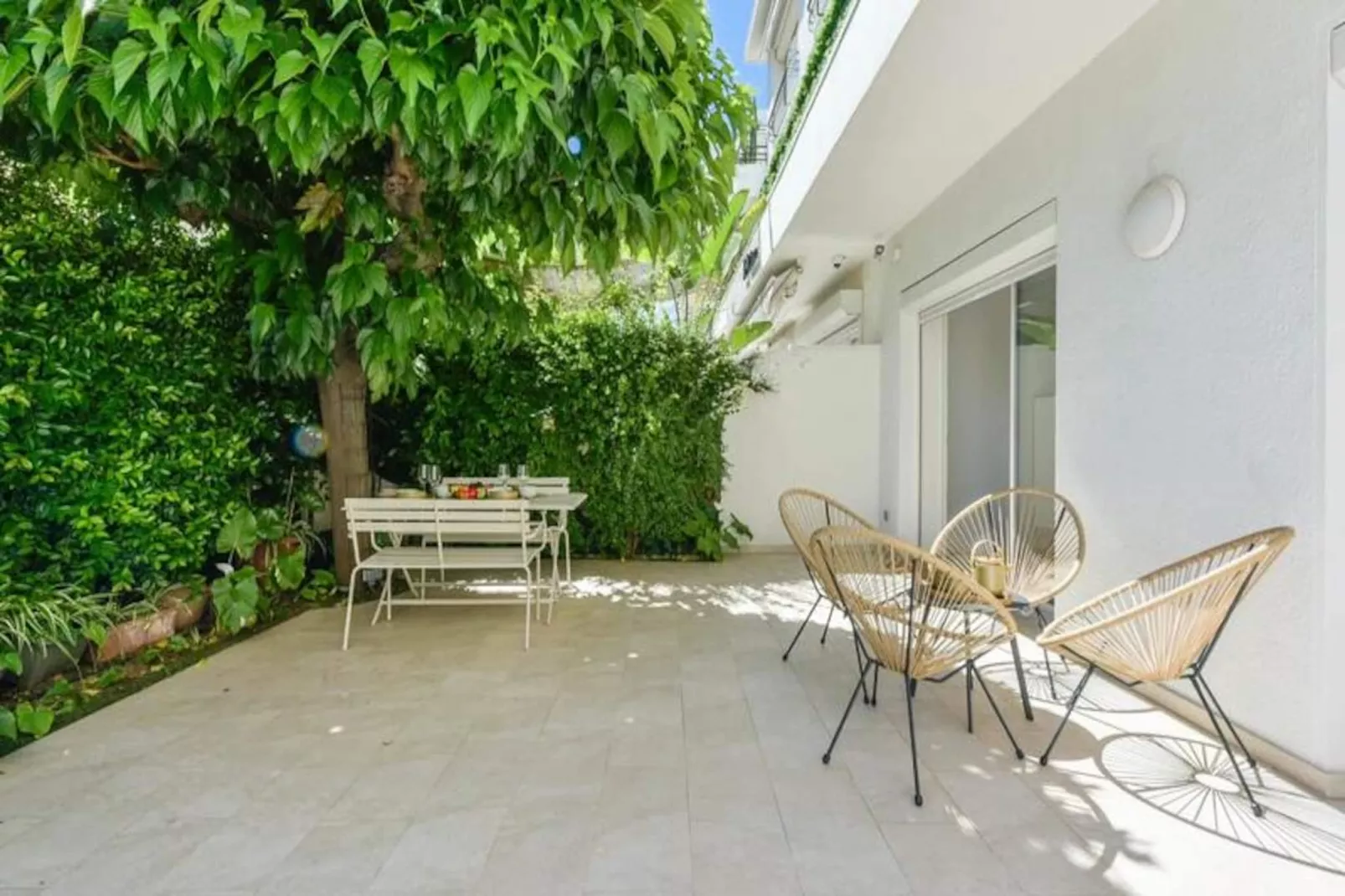 Résidence Rez-de-jardin, Plages à Pied Et Garage-Untagged