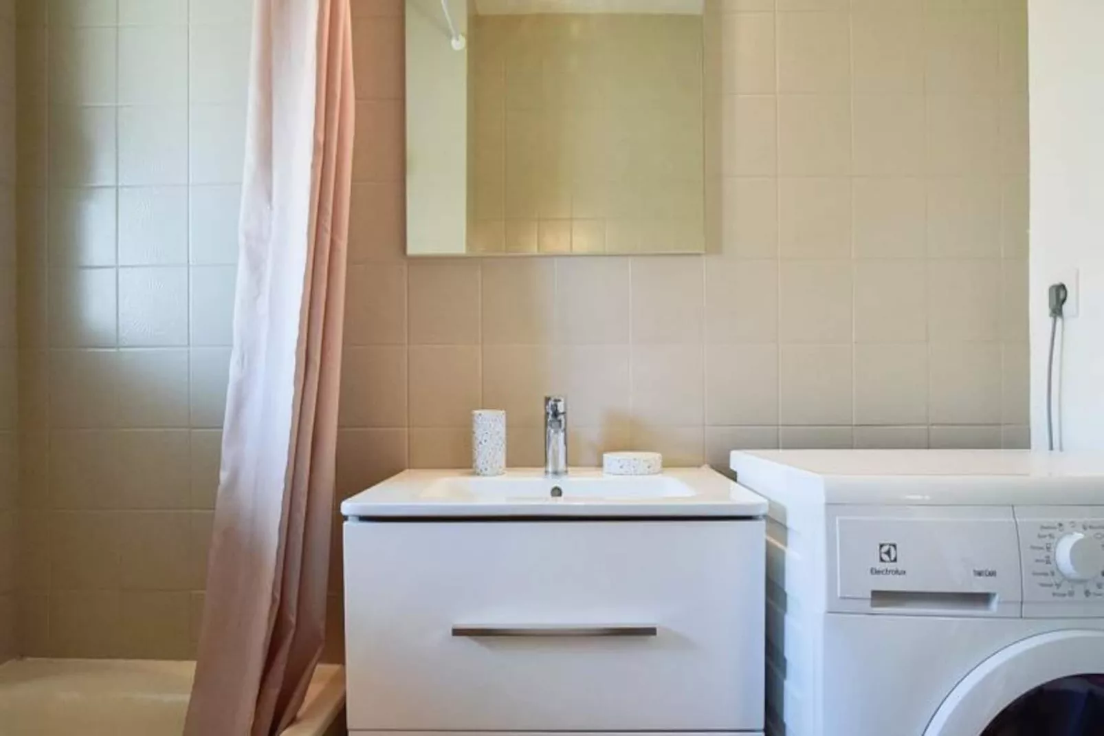 Résidence Palm Beach Studio Avec Terrasse A 150m Des Plages-Non tagué