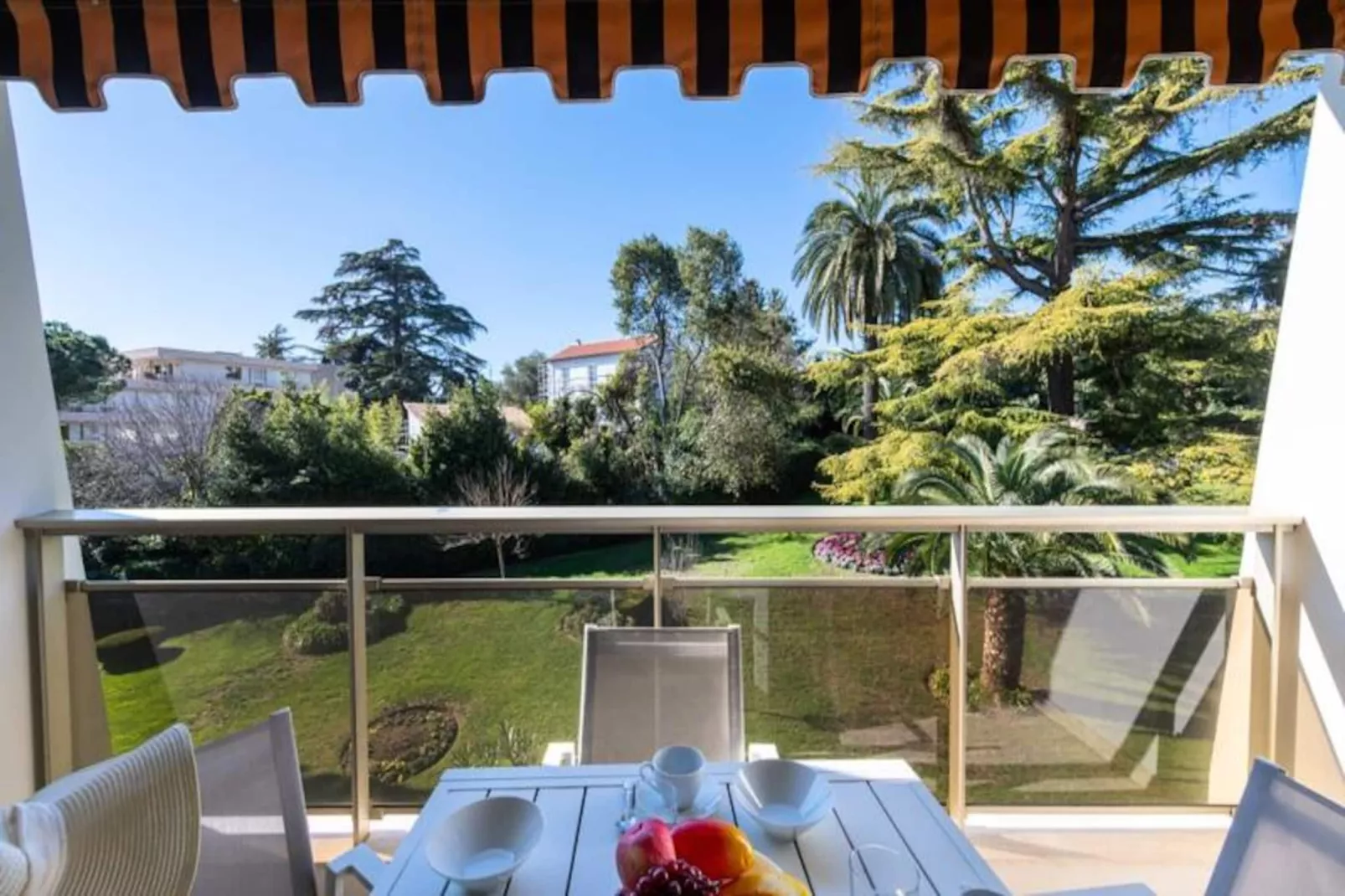 Résidence Spacieux 3p En R&eacute;sidence Avec Piscine-Untagged