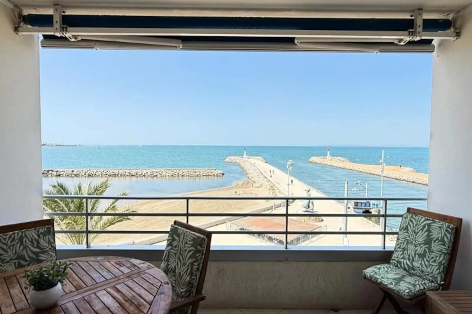 Résidence Superbe T3 Traversant Avec Terrasse Face Au Chenal Vue Mer &ndash; Imp&eacute;rial 4-Nicht zugeordnet