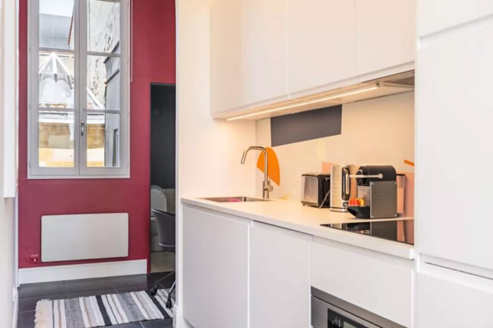 Appartement Place Pey Berland Avec Balcon Et Parking-Untagged