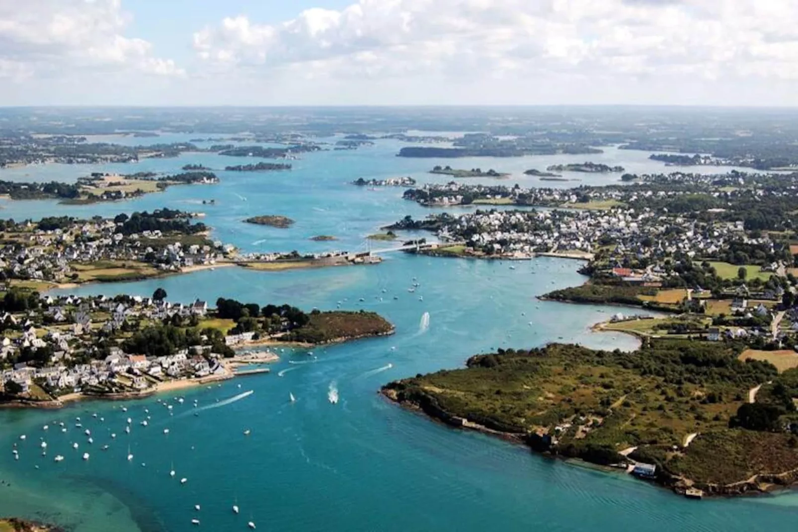 Résidence Rue De La Fontaine-Nicht zugeordnet