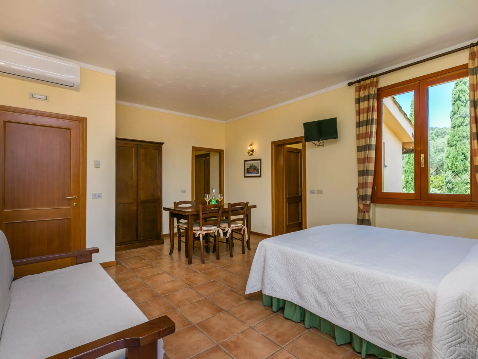 Casalsole-Inside