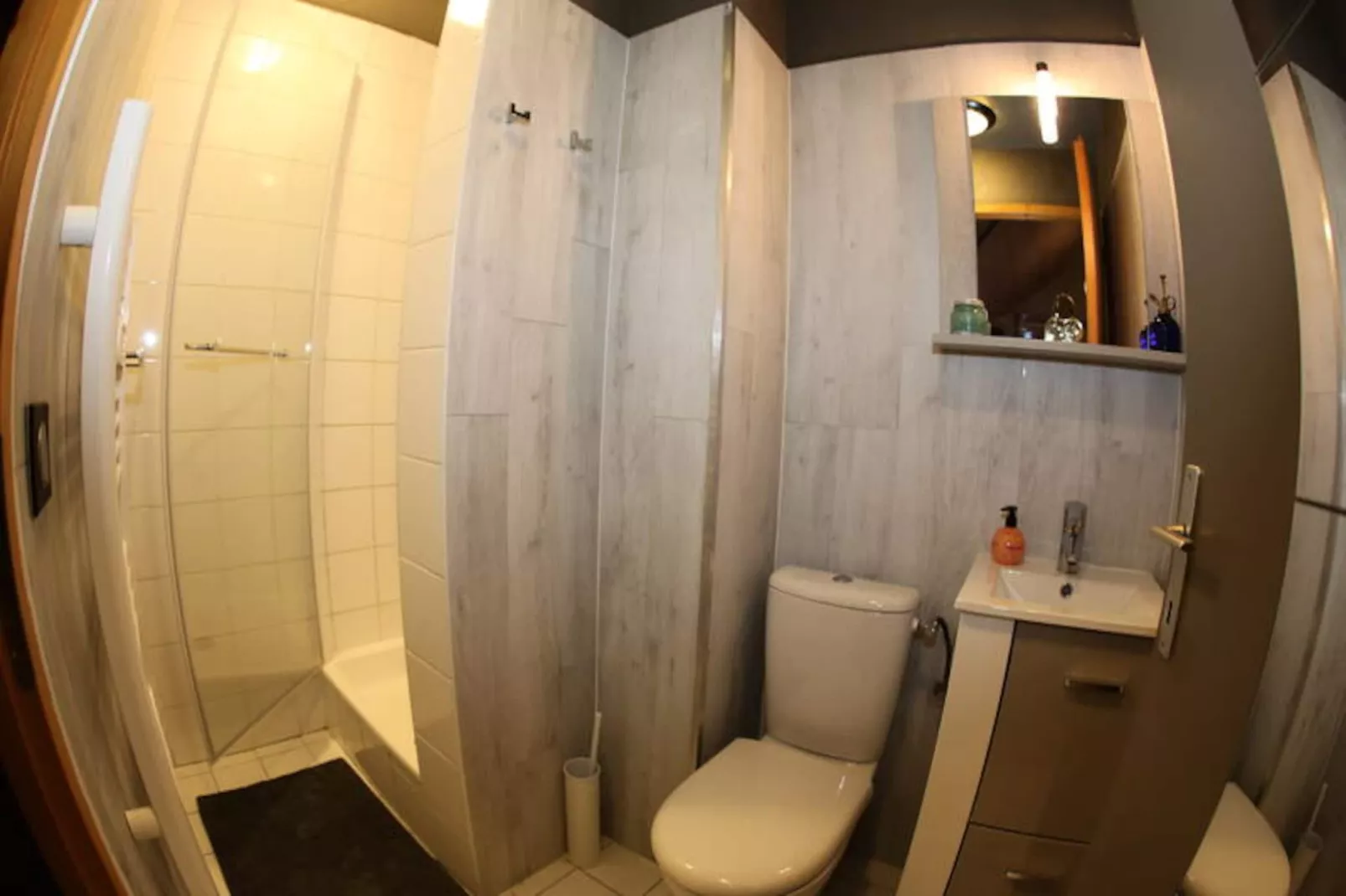 Chalet Epinette-Untagged