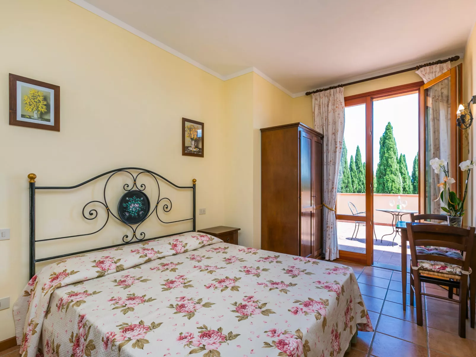 Casalsole-Inside