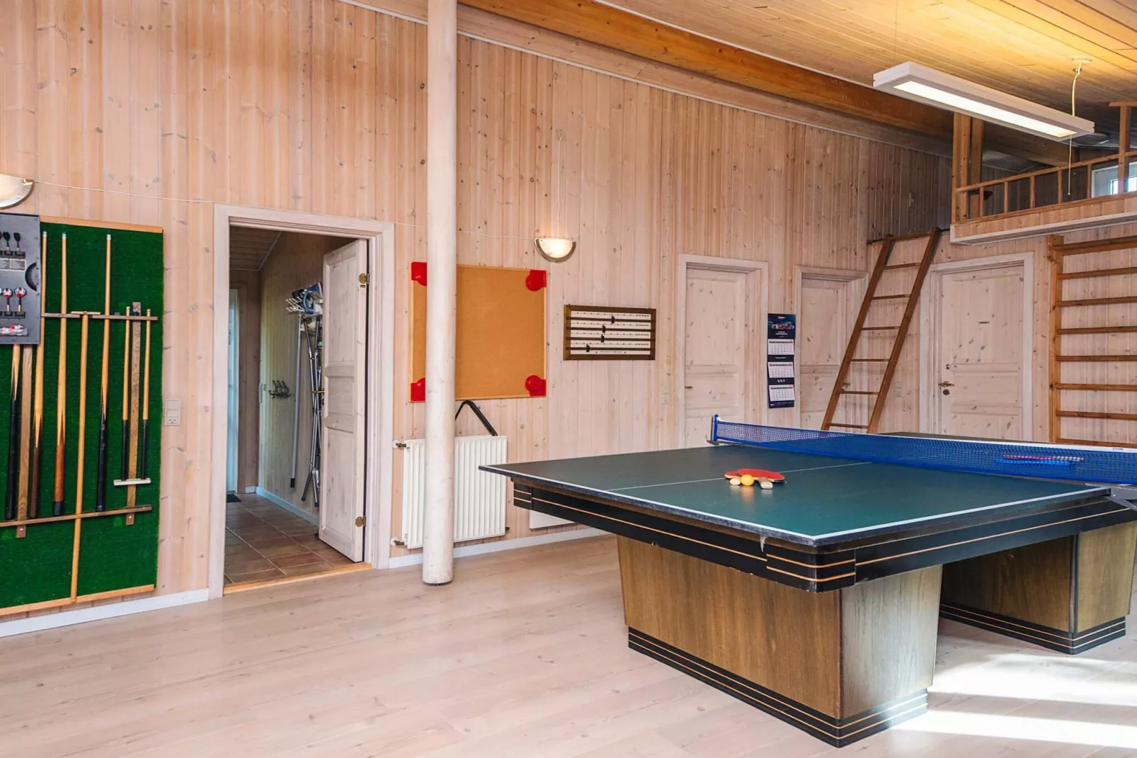 10 person holiday home in Oksbøl-By Traum