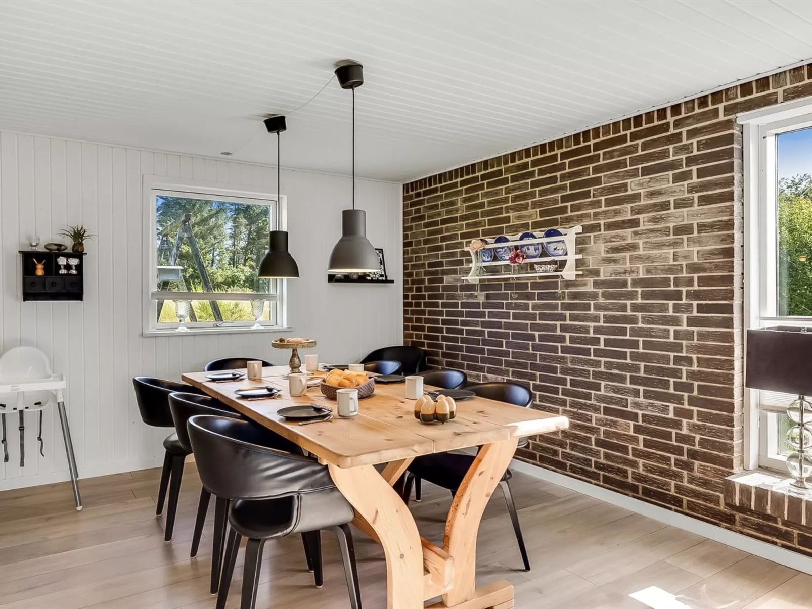 "Tholf" - 100m to the fjord-Inside