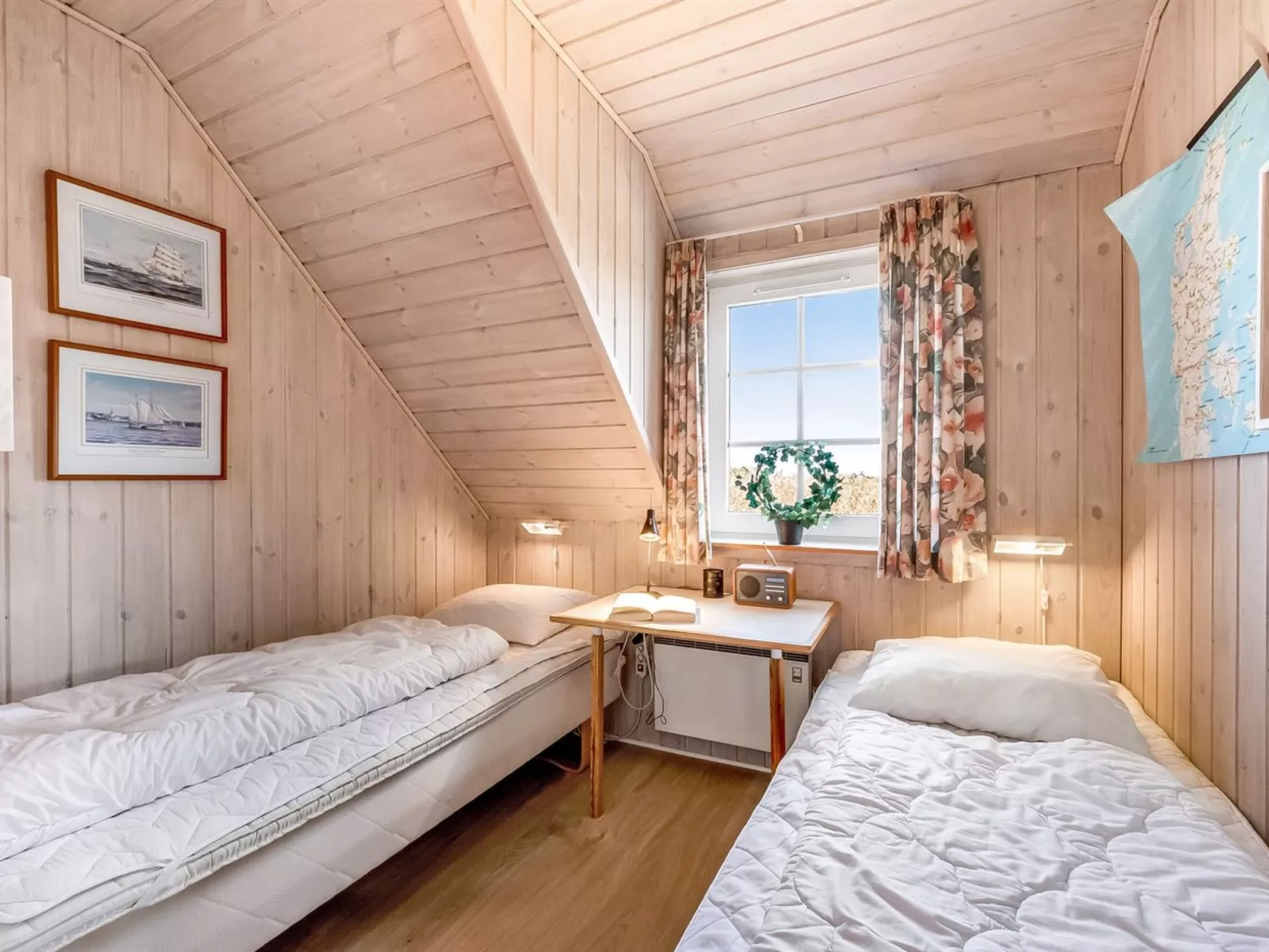 "Slava" - 250m from the sea-Inside