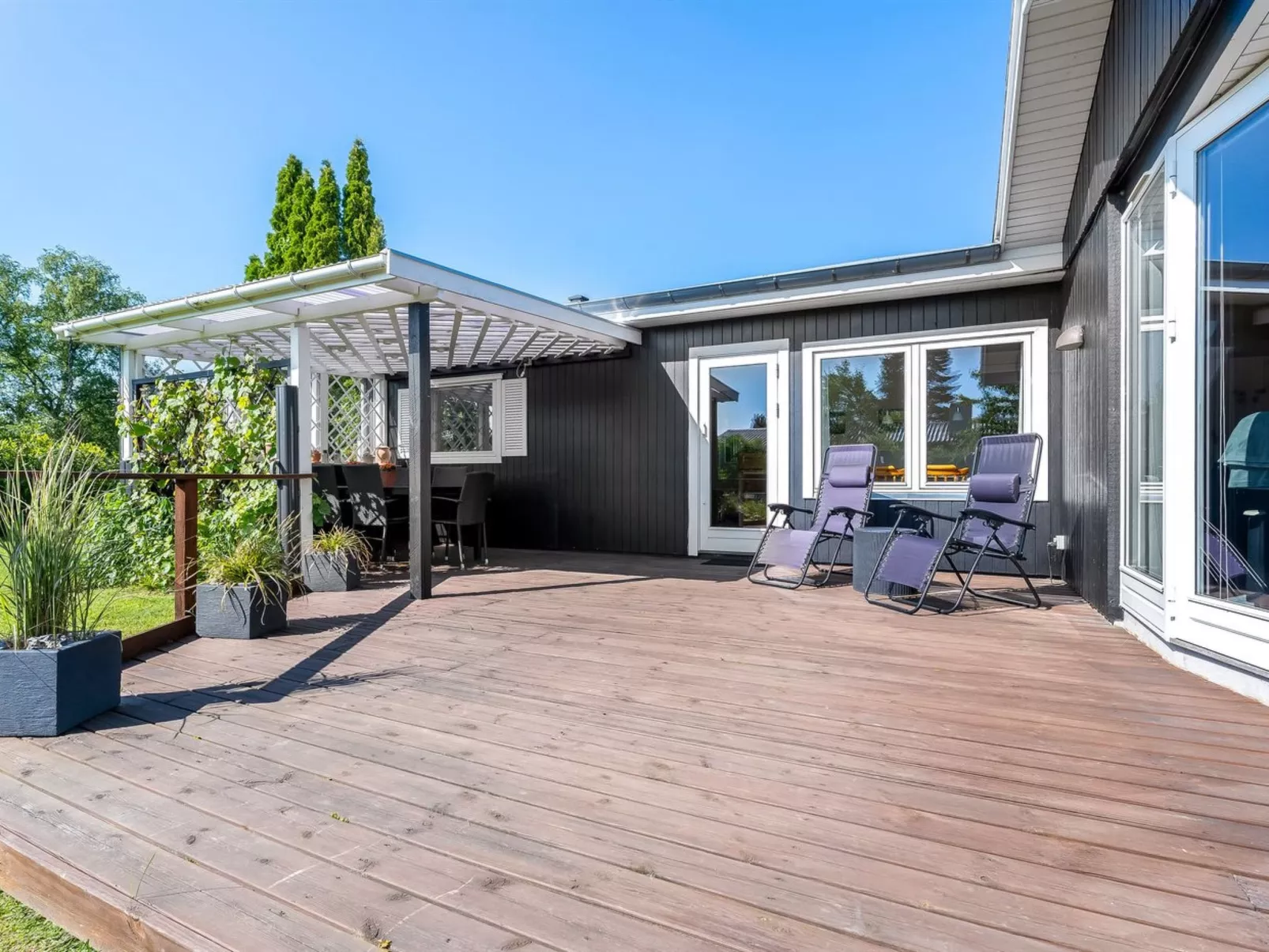 "Lirita" - 700m from the sea-Outside