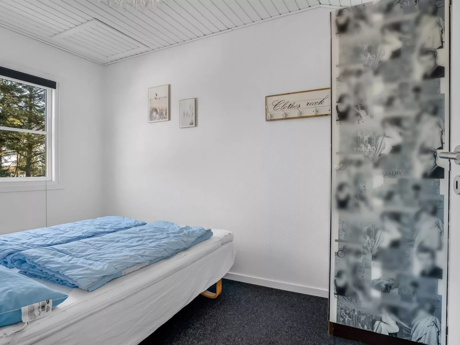 "Eleen" - 100m to the fjord-Drinnen