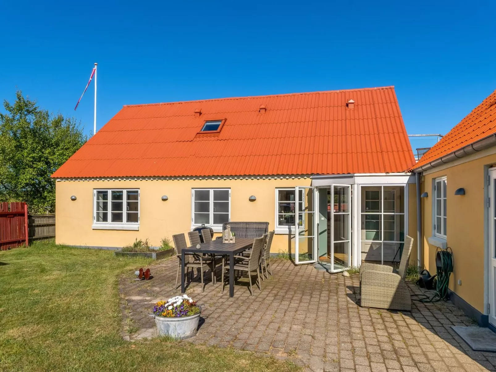 "Tara" - 300m from the sea-Draußen