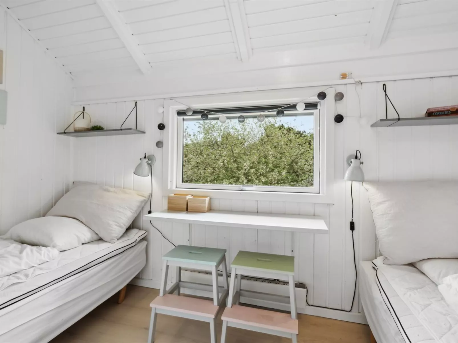 "Julie" - 1.5km from the sea-Inside