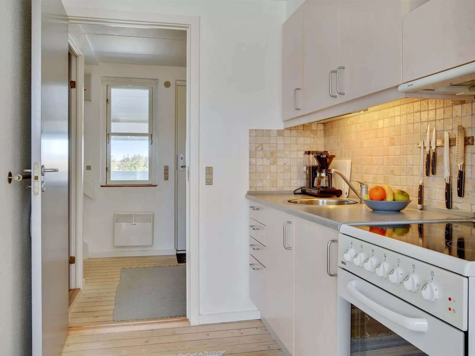 "Aline" - 1km from the sea-Inside