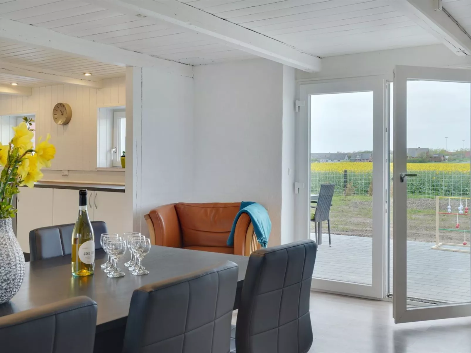 "Ailke" - 2km to the fjord-Inside