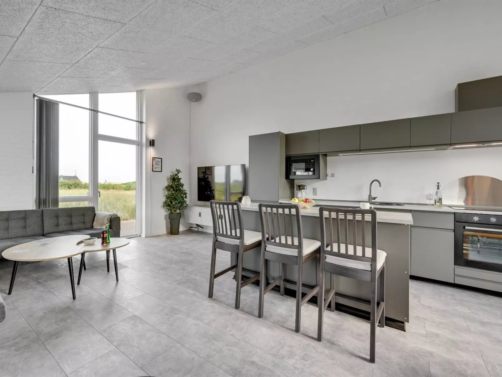 "Mert" - 1.2km from the sea-Inside