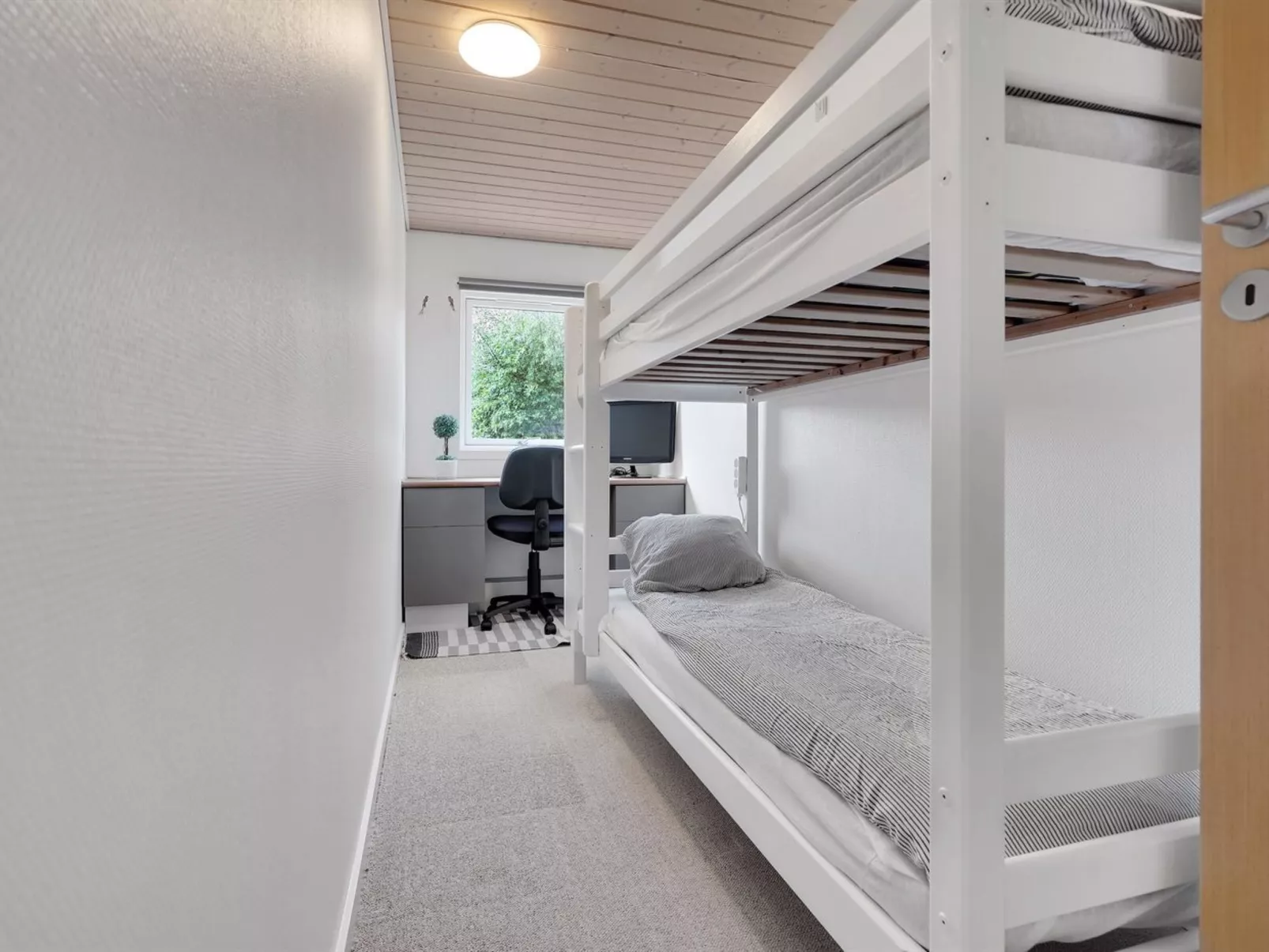 "Mina" - 1.4km from the sea-Drinnen