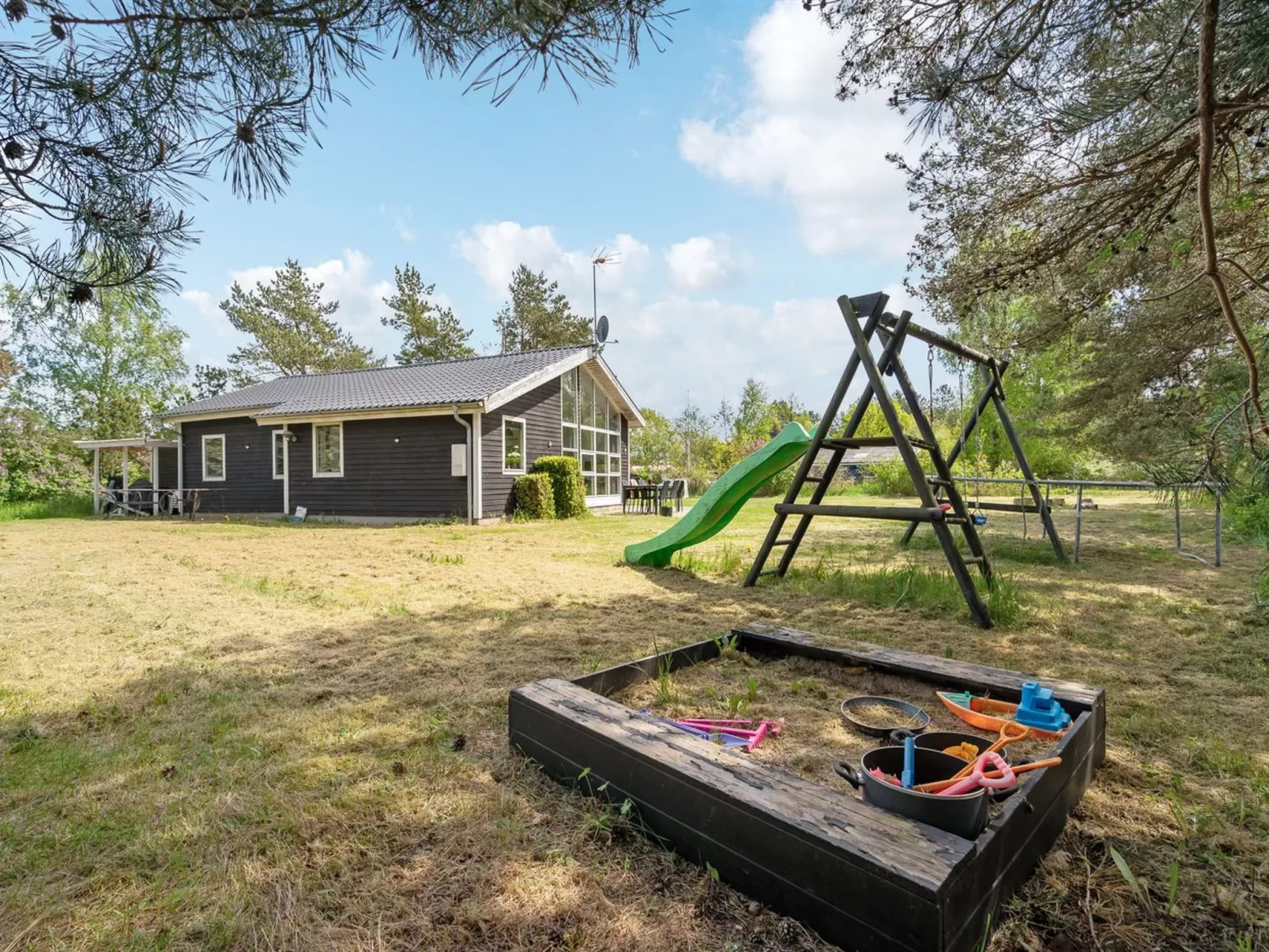 "Aiden" - 300m from the sea-Outside