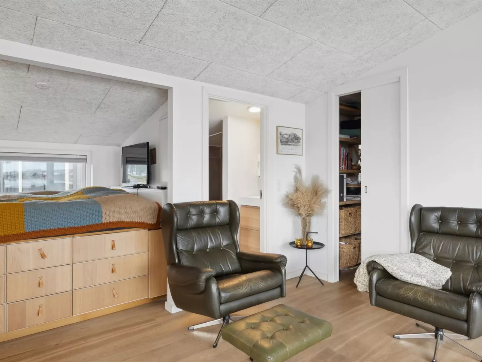 "Nielsen" - 30m to the fjord-Drinnen