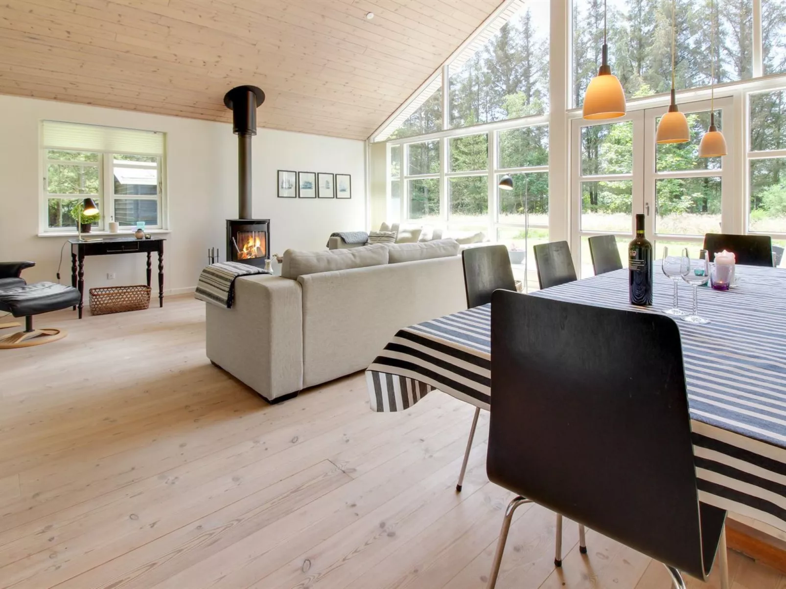 "Ørwendil" - 2km from the sea-Inside