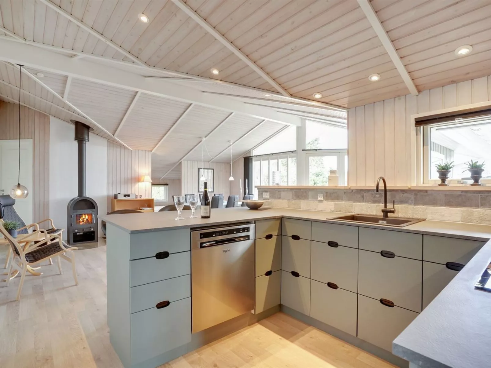 "Justiina" - 800m from the sea-Inside