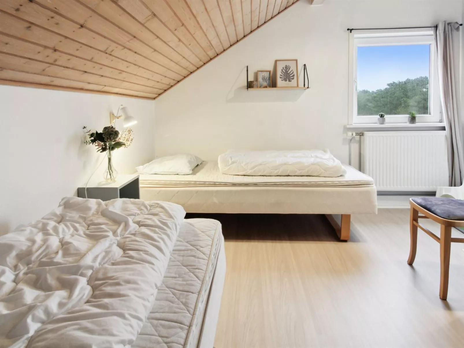 "Aswith" - 2.3km from the sea-Dedans