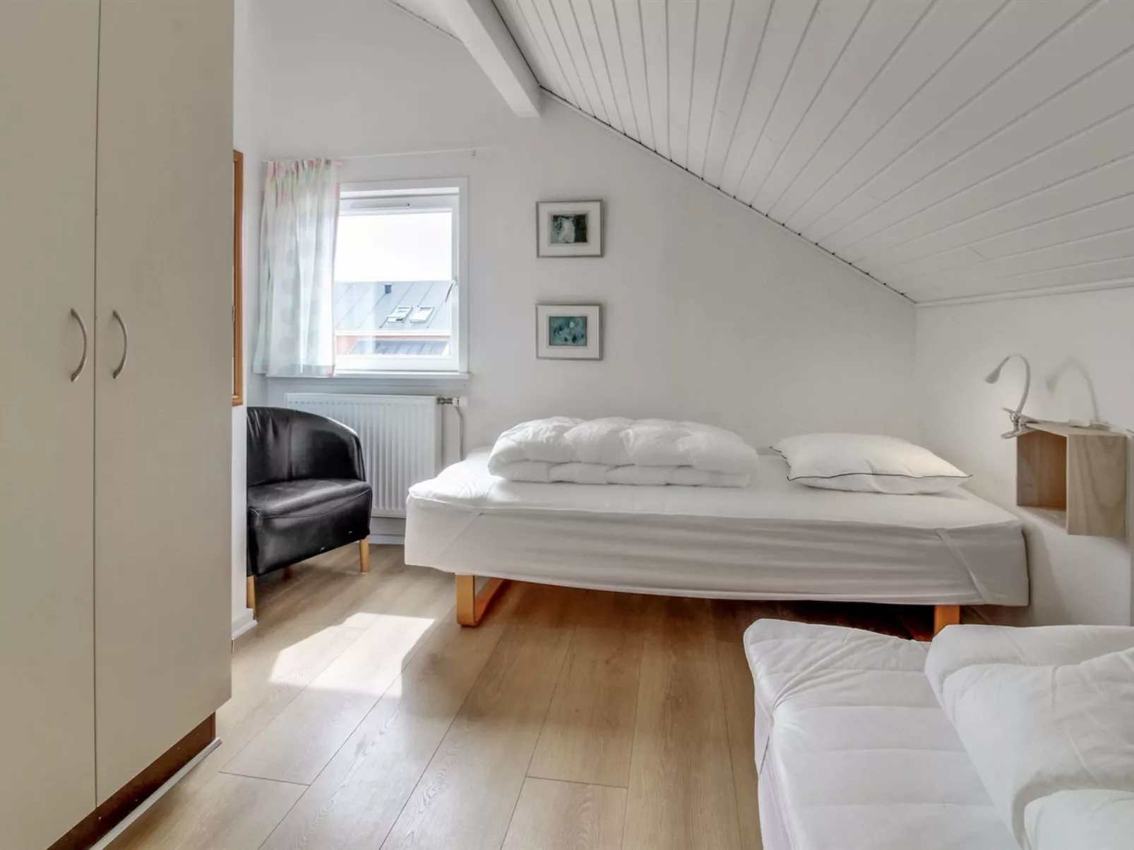 "Raine" - 2.3km from the sea-Dedans