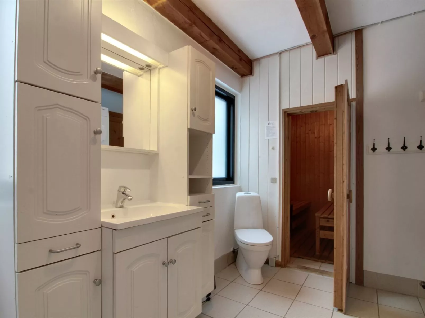 "Vendela" - 2.5km from the sea-Inside