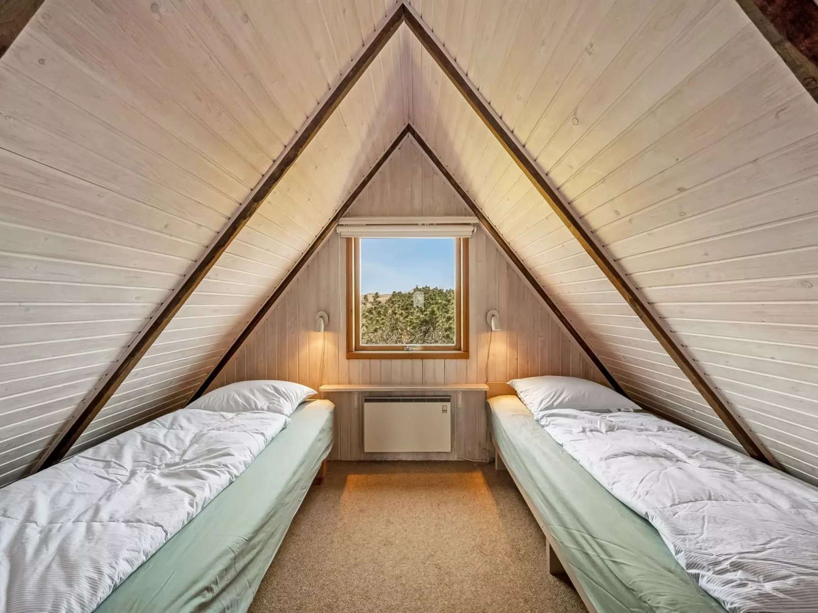 "Thorbjörn" -  from the sea-Dedans