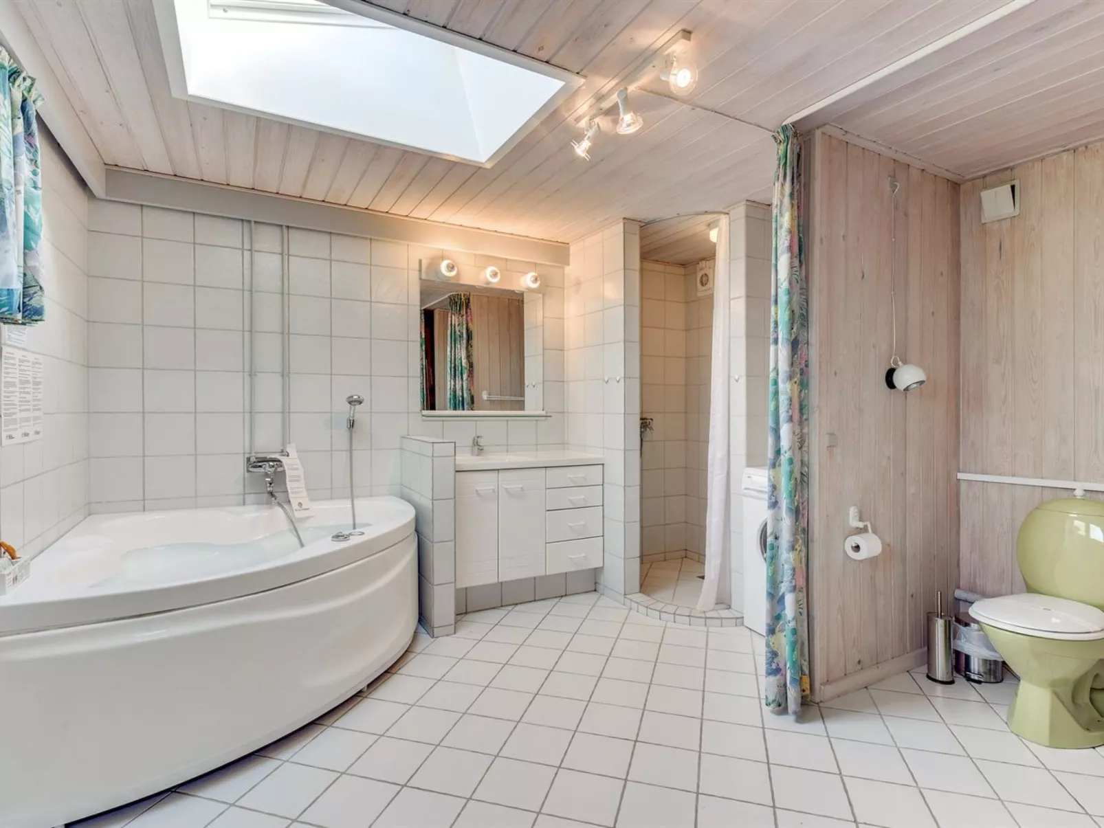 "Eliane" - 4km from the sea-Drinnen