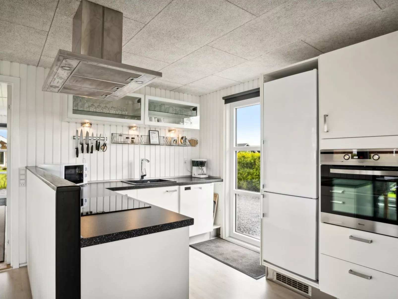 "Elvina" - 200m from the sea-Dedans