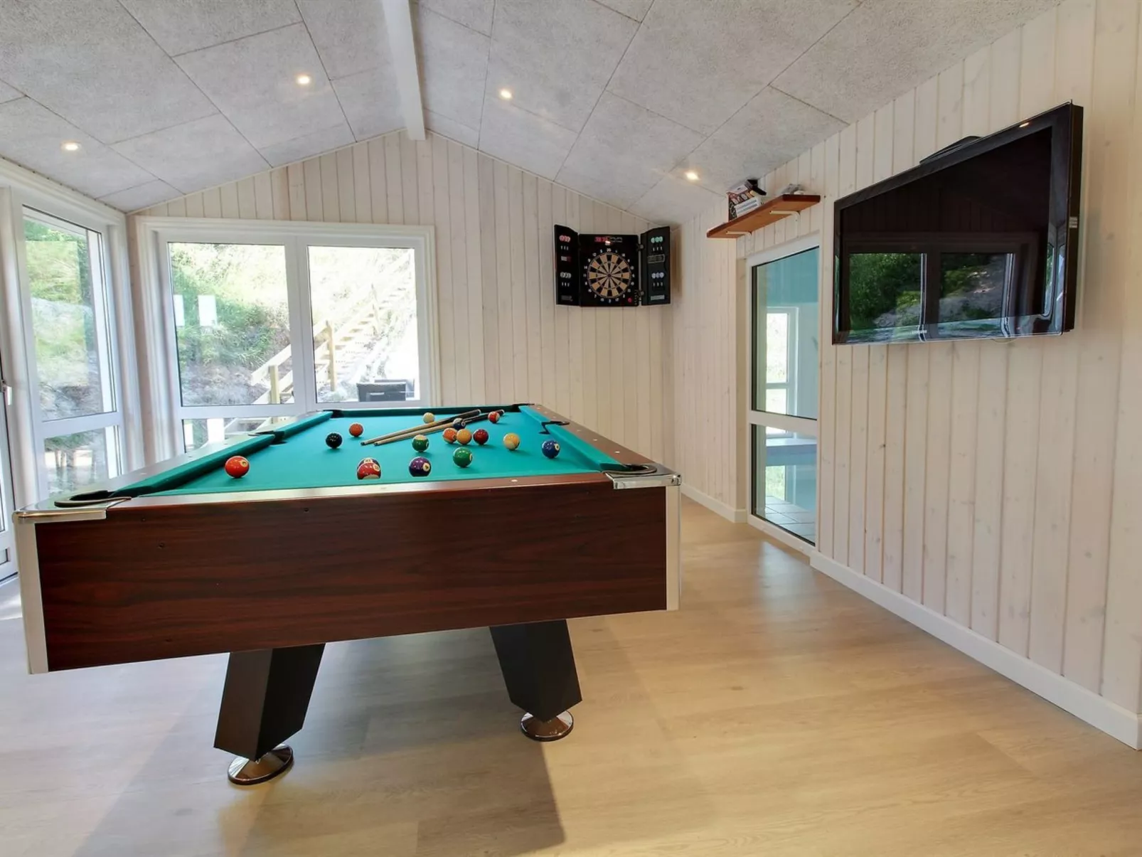 "Sirka" - 200m from the sea-Drinnen