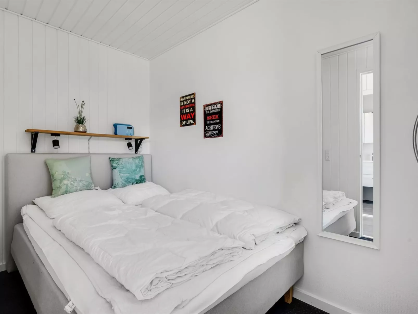 "Clemence" - 900m from the sea-Inside