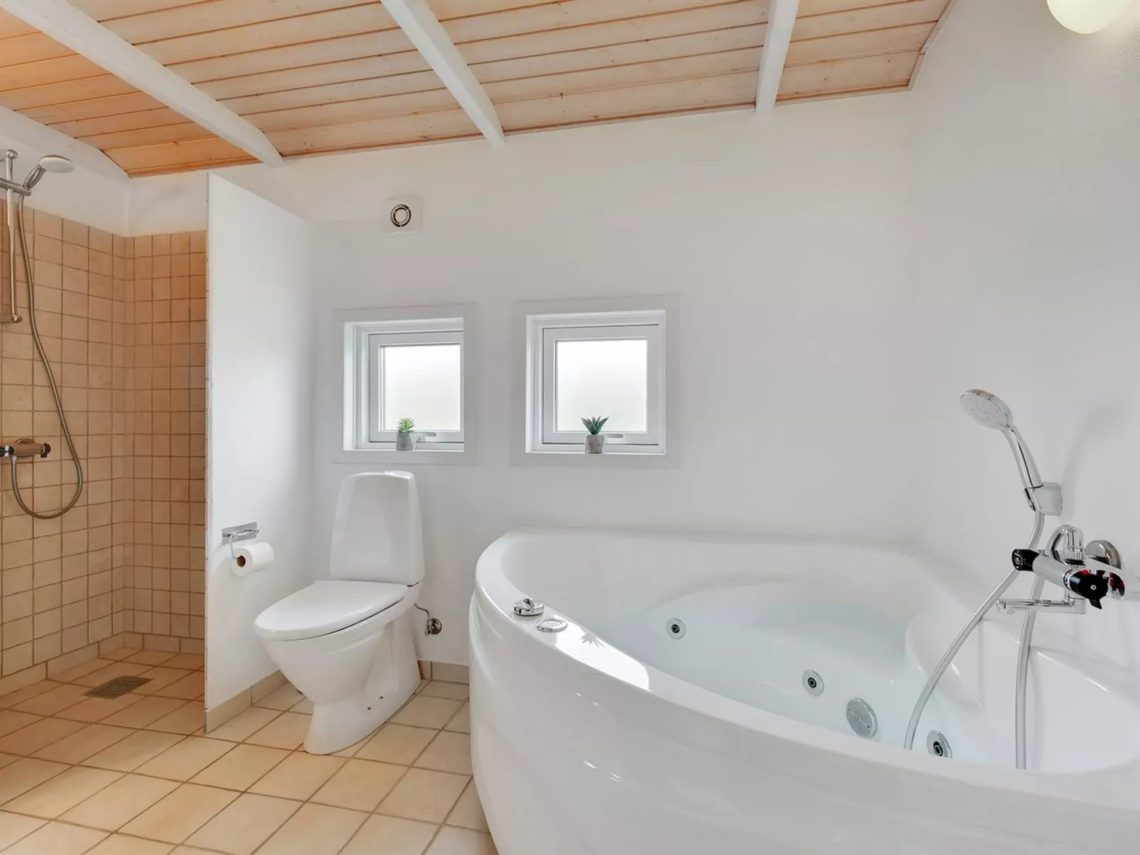 "Deline" - 250m from the sea-Inside